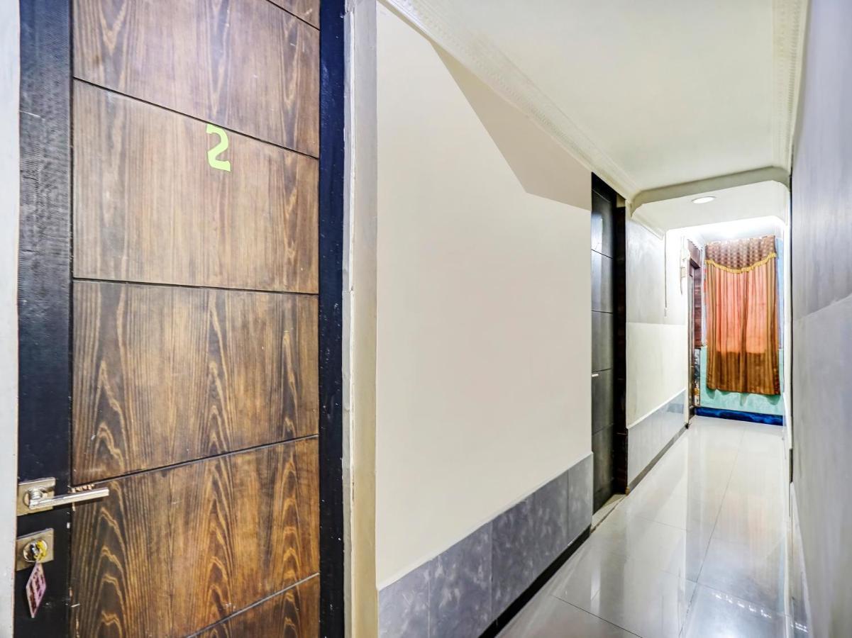 Oyo 90161 Hotel Lendosis Pipa Reja Angkatan 66 Палембанг Экстерьер фото